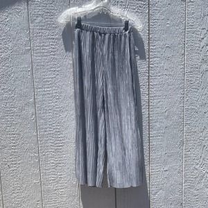 forever 21 silver shiny wide-leg thin pants fun for parties size small